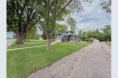 1316 W Fairview Avenue, Olivia, MN 56277 - Photo 40