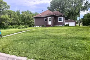 301 W 3rd St, Sherburn, MN 56171 - Photo 38