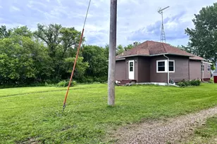 301 W 3rd St, Sherburn, MN 56171 - Photo 32