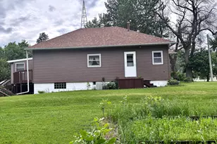 301 W 3rd St, Sherburn, MN 56171 - Photo 30