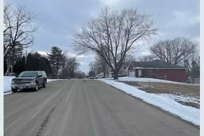 1000 24th Avenue SW, Austin, MN 55912 - Photo 2