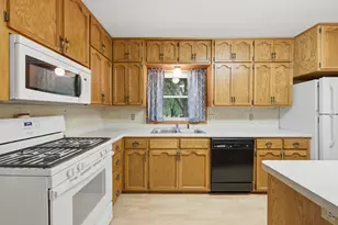 221 11th St, Albany, MN 56307 - Photo 6