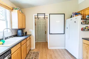 617 Cedar Ln, Moorhead, MN 56560 - Photo 12