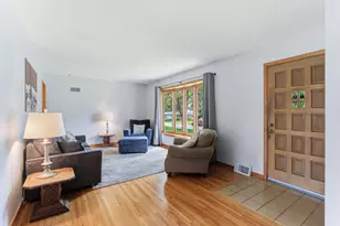 2968 Asbury St, Roseville, MN 55113 - Photo 6