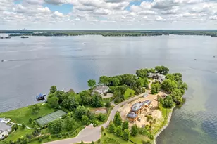 1480 Bracketts Point Rd, Wayzata, MN 55391 - Photo 12