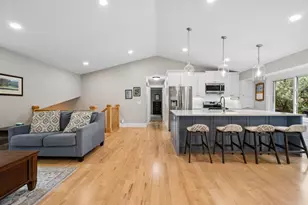 7311 Trotters Cir, Chanhassen, MN 55317 - Photo 10
