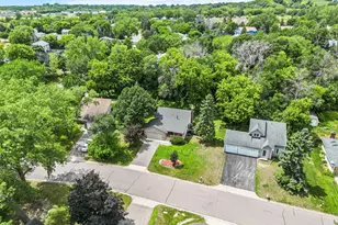 12 Oak Shore Dr, Burnsville, MN 55306 - Photo 4