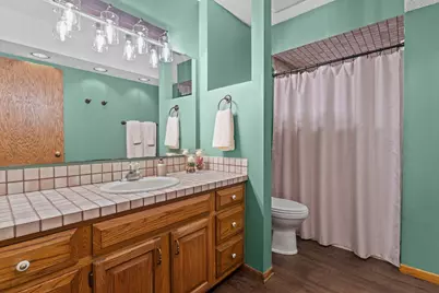 12 Oak Shore Drive, Burnsville, MN 55306 - Photo 32