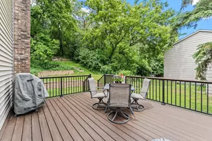 12 Oak Shore Dr, Burnsville, MN 55306 - Photo 36