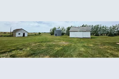 2137 50th Avenue, Jasper, MN 56144 - Photo 2