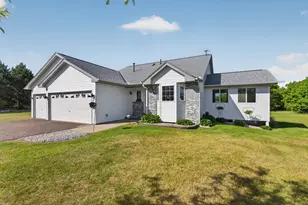 28064 Crane St, Isanti, MN 55040 - Photo 4