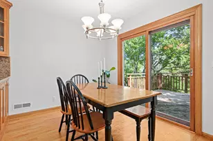 7816 W 103rd St, Bloomington, MN 55438 - Photo 8