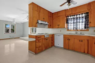 417 N Washington St, Lake City, MN 55041 - Photo 6
