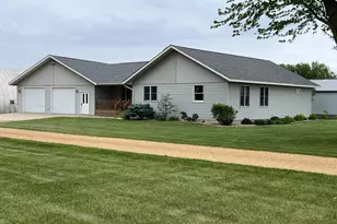 1970 121st St, Woodstock, MN 56186 - Photo 4