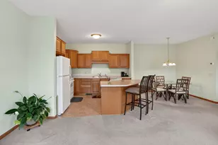 20016 Heritage Dr, Lakeville, MN 55044 - Photo 8