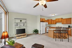 20016 Heritage Dr, Lakeville, MN 55044 - Photo 6