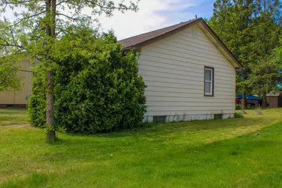 423 38th Street E, Hibbing, MN 55746 - Photo 36