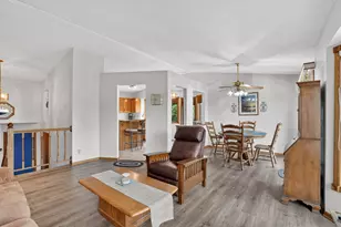 13806 Zarthan Ct, Savage, MN 55378 - Photo 6