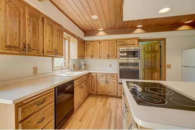 18925 26th Avenue N, Plymouth, MN 55447 - Photo 16