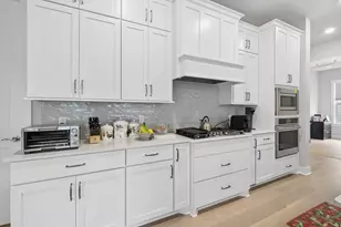 5900 Ayrshire Ln, Shorewood, MN 55331 - Photo 10
