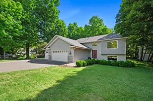 842 Colby St, Taylors Falls, MN 55084 - Photo 4
