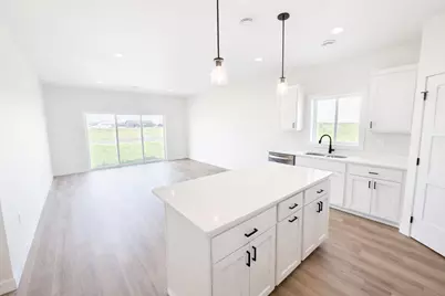 1600 5th Avenue NE, Dilworth, MN 56529 - Photo 6