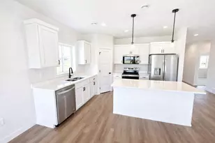 1600 5th Ave NE, Dilworth, MN 56529 - Photo 8