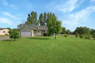 655 6th St NW, Richmond, MN 56368 - Photo 2
