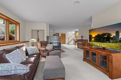 1711 Little Crow Drive, South Saint Paul, MN 55075 - Photo 32