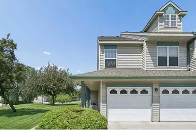104 Morningside Drive NE, Hutchinson, MN 55350 - Photo 2