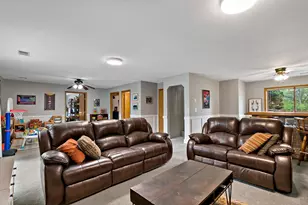1896 Adele St, Maplewood, MN 55109 - Photo 38