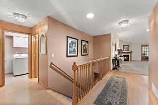 2618 Rosetown Ct, Roseville, MN 55113 - Photo 6