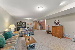 2618 Rosetown Ct, Roseville, MN 55113 - Photo 30