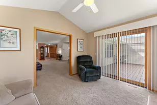 2618 Rosetown Ct, Roseville, MN 55113 - Photo 16