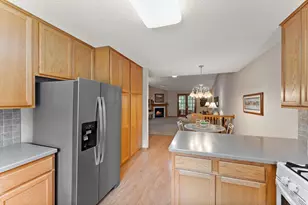 2618 Rosetown Ct, Roseville, MN 55113 - Photo 12