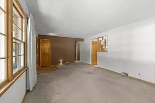 8117 Iris Dr N, Brooklyn Park, MN 55428 - Photo 10