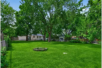 6018 Camden Avenue N, Brooklyn Center, MN 55430 - Photo 32