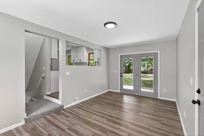 6018 Camden Avenue N, Brooklyn Center, MN 55430 - Photo 12