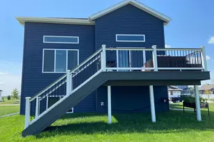 1819 67th Ave S, Fargo, ND 58104 - Photo 4