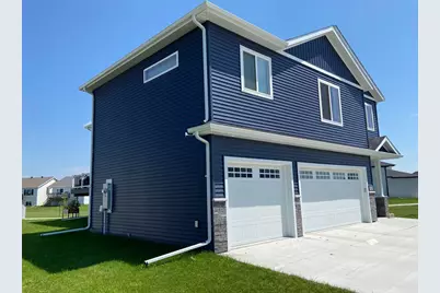 1819 67th Avenue S, Fargo, ND 58104 - Photo 2