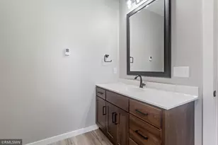 406 Kottke Ct SE, Hutchinson, MN 55350 - Photo 14