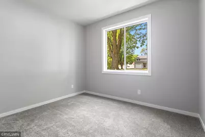 406 Kottke Court SE, Hutchinson, MN 55350 - Photo 12