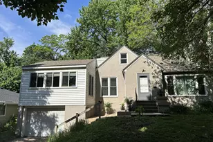 1233 Maywood St, Saint Paul, MN 55117 - Photo 2