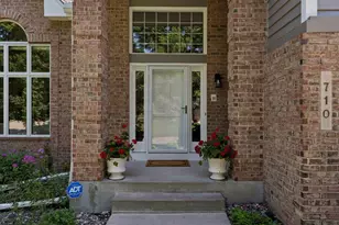 710 Olive Ln N, Plymouth, MN 55447 - Photo 4