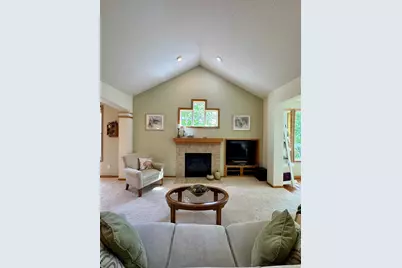 4711 Walnut Grove Lane N, Plymouth, MN 55446 - Photo 2