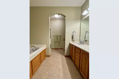 4711 Walnut Grove Lane N, Plymouth, MN 55446 - Photo 26