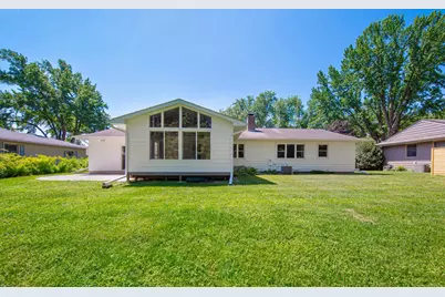 526 12th Street SE, Owatonna, MN 55060 - Photo 8