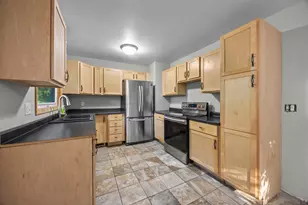 6188 15th St N, Oakdale, MN 55128 - Photo 6