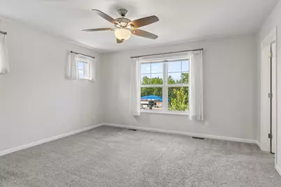 2193 Gateway Curve, North Saint Paul, MN 55109 - Photo 16