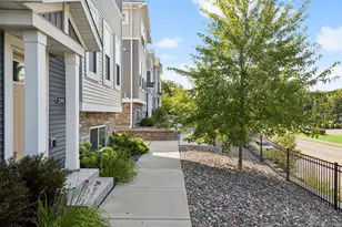 2193 Gateway Curv, North Saint Paul, MN 55109 - Photo 2